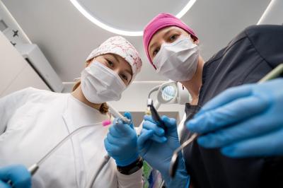 Герметизація Зубів у Франківську | Ali’s Premium Dental Care