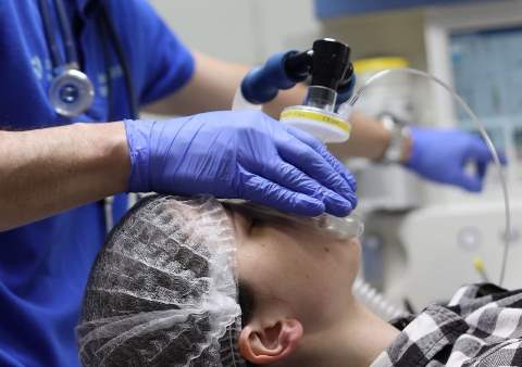 лікування зубів уві сні івано франківськ, медикаментозний сон ціна івано франківськ, лікування зубів уві сні