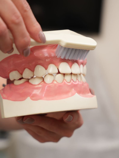 стоматології іф, стоматологічні послуги, гігієна зубів івано франківськ