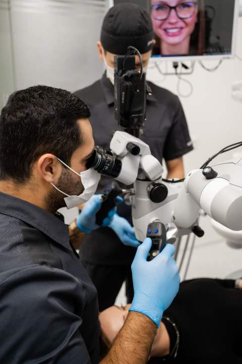 Протезування зубів Ali’s Premium Dental Care, Протезування зубів стоматологічна клініка, стоматологічна клініка Івано-Франківськ