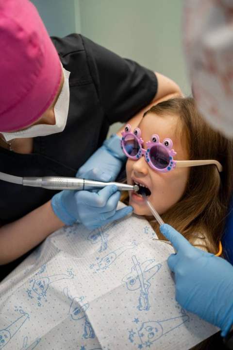 Дитяча стоматологія Ali’s Premium Dental Care, Дитяча стоматологія стоматологічна клініка, стоматологічна клініка Івано-Франківськ
